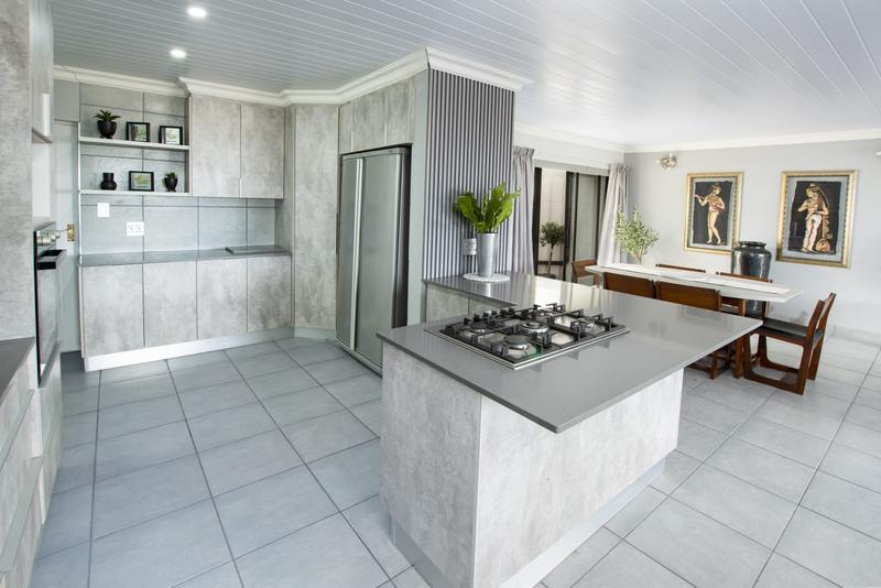 5 Bedroom Property for Sale in Mossel Bay Golf Estate Western Cape